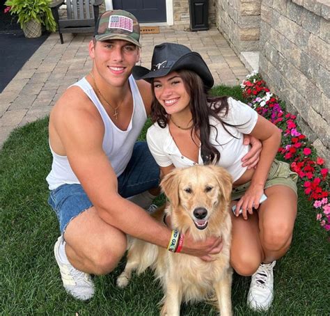 Packers rookie Lukas Van Ness girlfriend celebrates best year